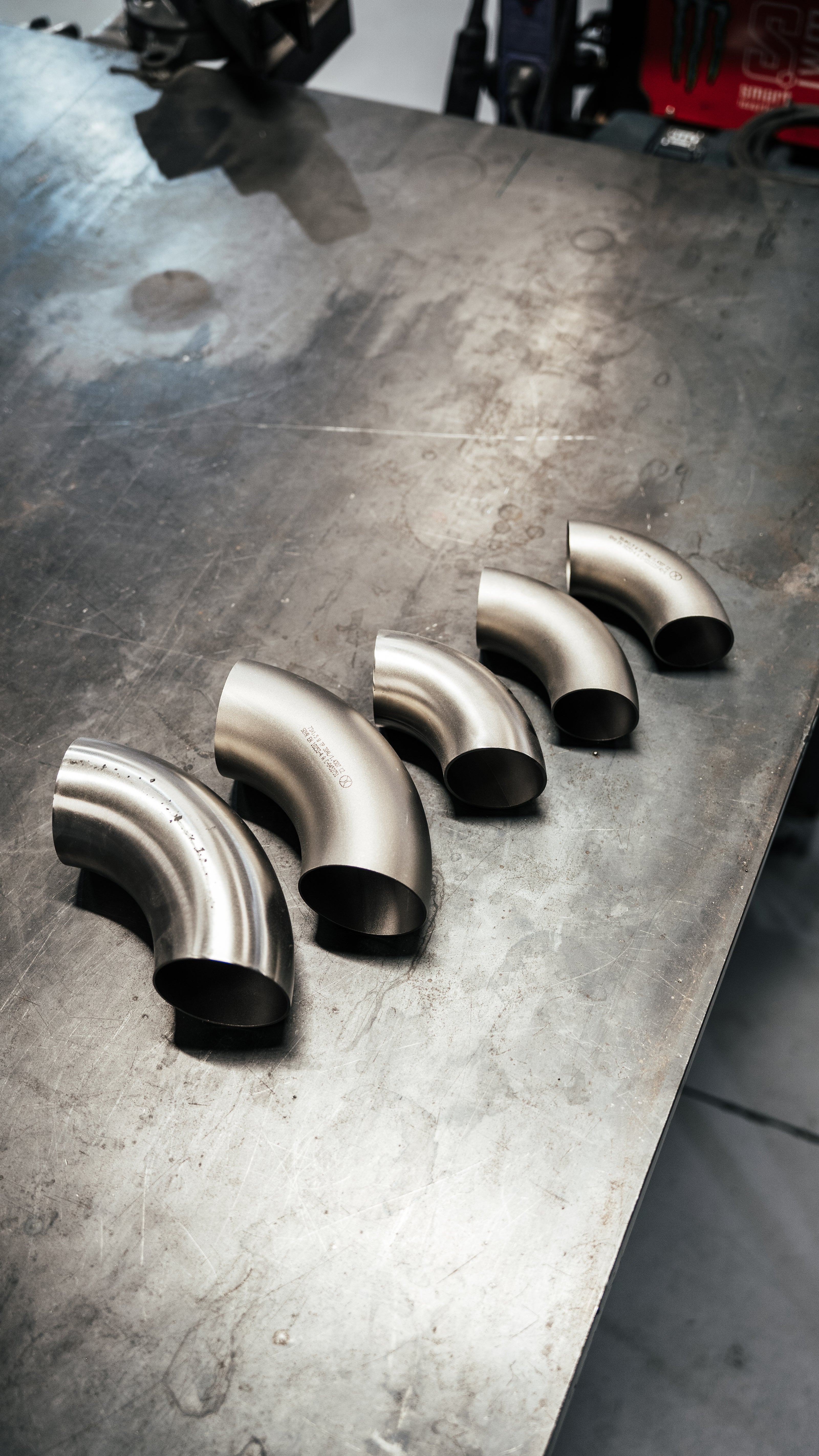 Codo de Acero Inoxidable 304L 90° para Escape